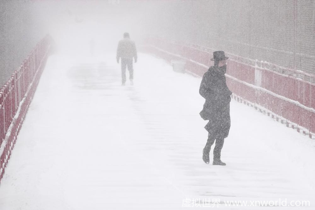 美国东北部遭受暴风雪袭击，超10万户停电